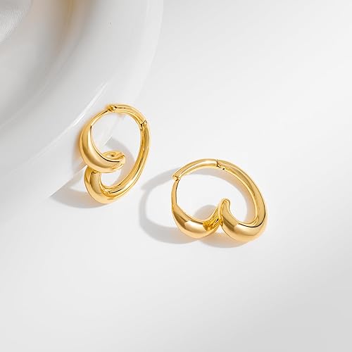MUYAN Gold Twisted Heart Hoop Earrings for Women Stylish Wavy Heart Huggie Hoop Earrings Jewelry Gift