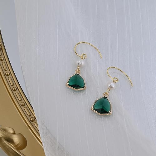 Gold Plated Green Crystal Drop Dangle Earrings Vintage Emerald Green Pearl Earrings for Women Trendy Fancy Earrings Suitable for Gift