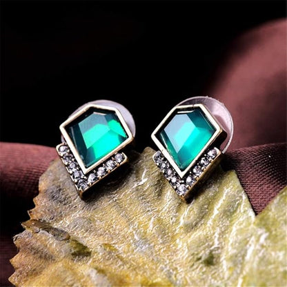 AILUOR Vintage Style Emerald Green Rhinestone Earrings, Fashion Art Deco Antique Wedding Bridal Prom Stud Earrings Hook Chandelier Dangle Earrings Jewelry for Women