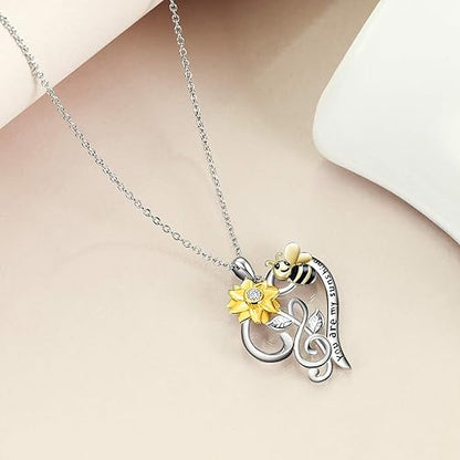 Bee Necklace 925 Sterling Silver Honeycomb Daisy Flower Pendant Necklaces for Women Christmas Gifts for Girls