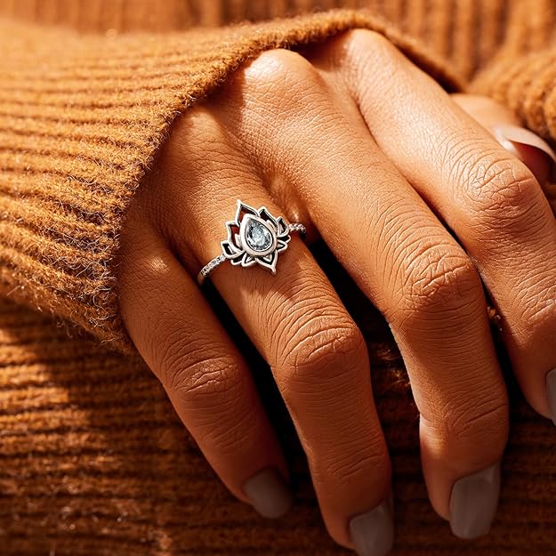 STORYJEWELLERY Lotus Promise Ring for Women, Silver Lotus Flower Ring, Empowering Dainty Ring for Girls, Jewelry Gifts for Women