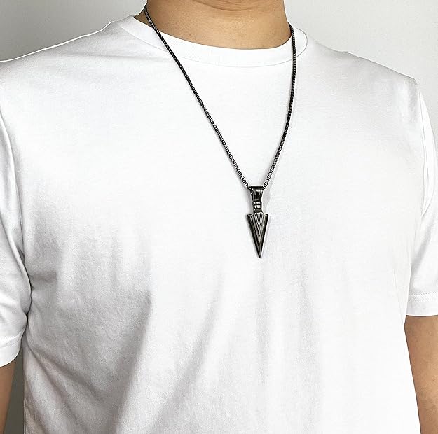 MOO&LEE Men's Stainless Steel Spear Point Arrowhead Pendant Necklace with 24 Inches Chain