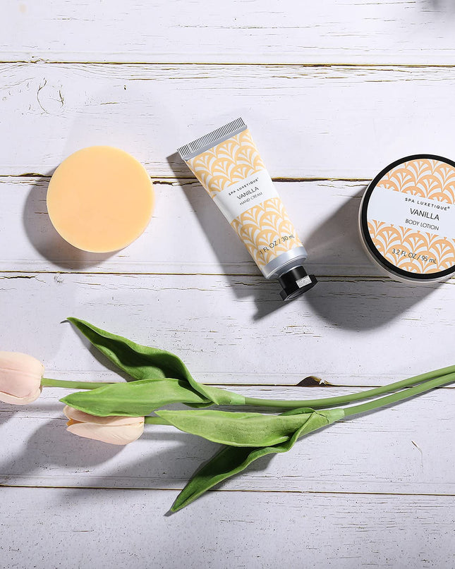 Spa Luxetique Spa Gifts for Women 6pc Vanilla Bath Sets Women Gift With Body Lotion, Shower Gel, Bubble Bath, Hand Cream, Bath and Body Gifts Set, Christmas Gifts