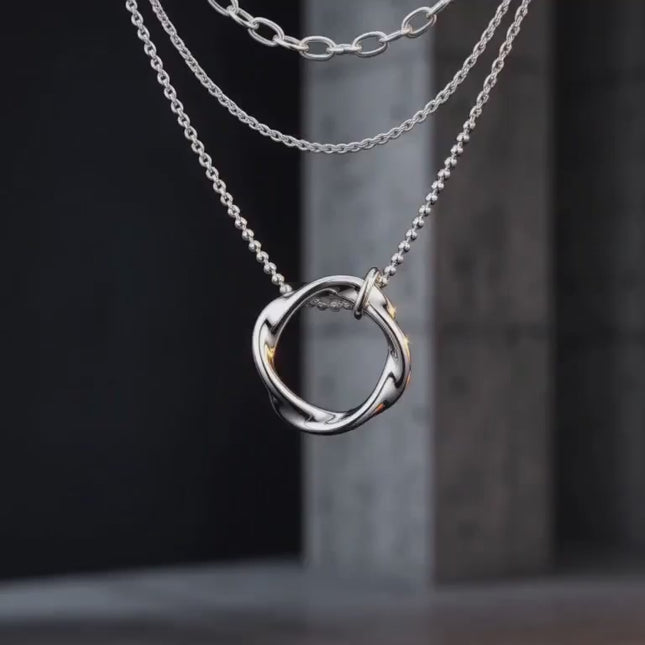 Silver Layered Necklaces for Women, Stackable Dainty Silver Choker Necklaces for Women Trendy Layering Circle Bar Pendant Chain Necklace Fashion Jewelry Set Gifts for Women Teen Girls