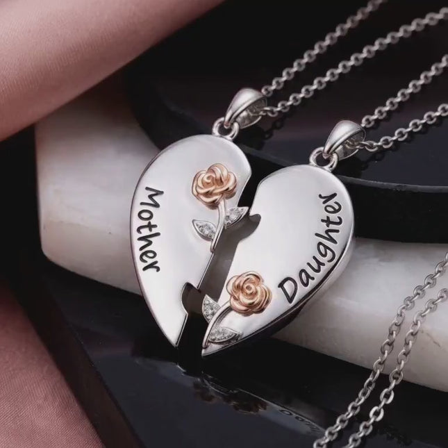 DAOCHONG S925 Sterling Silver Mother Daughter Granddaughter Family Heart Pendant Necklace Jewelry from Dad Mom Grandmother Son Birthday