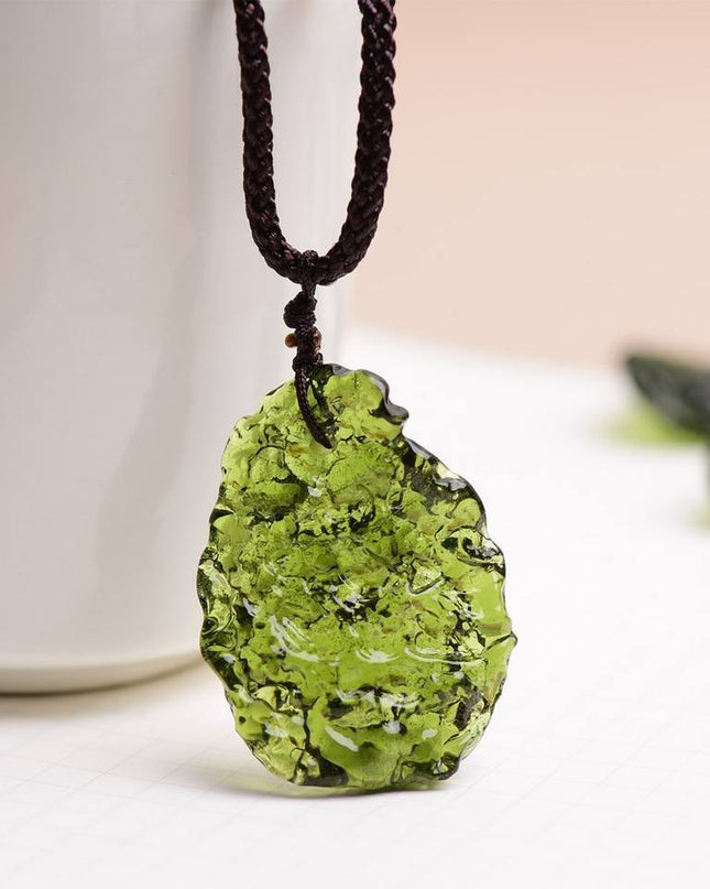Natural Crystal Gem Moldavite Meteorite Glass Necklace Pendant Stone Green