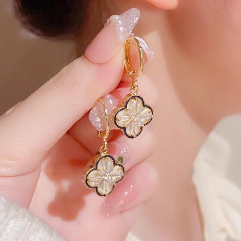 14k Gold Cubic Zirconia Flower High Quality Clover Earrings